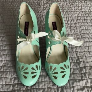 Mojo Moxy Ribbon Shoes